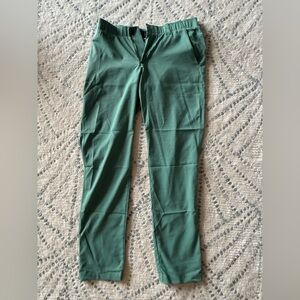 Men’s under armour golf pants size 32 great condition